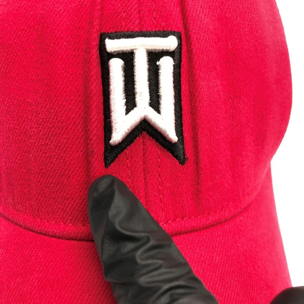 Tiger Woods Hat Cap Fitted Mens Large Red Nike Golf PGA TW Collection Golf Norm